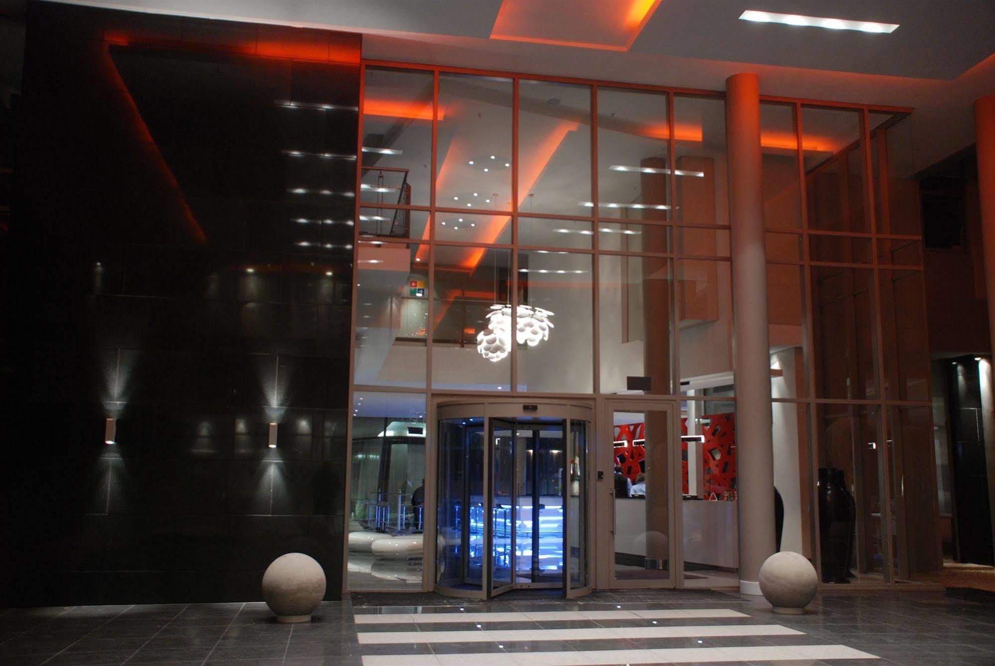 Park Inn Sandton Йоганнесбурґ Екстер'єр фото